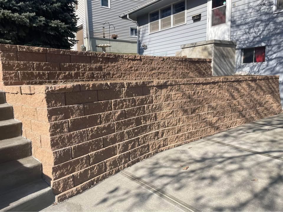Retaining wall construction in Casper Wyoming